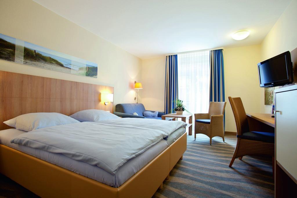 Inselhotel Bruns ノルダーナイ エクステリア 写真